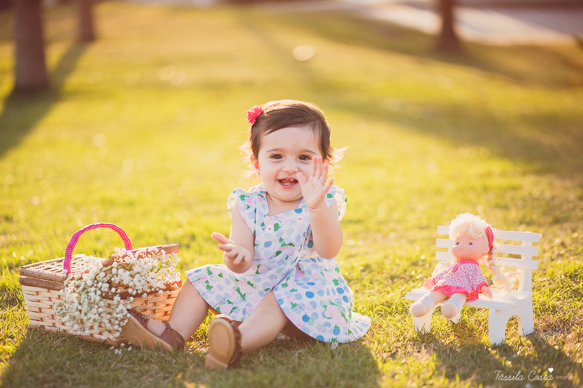 tássila costa, fotografia em vitória es, vila velha, fotos de pré aniversário, festa linda, família linda, fotos criativas, fotos de família, vila velha es, sara 1 ano, festa de menina, praia da costa, festa no co