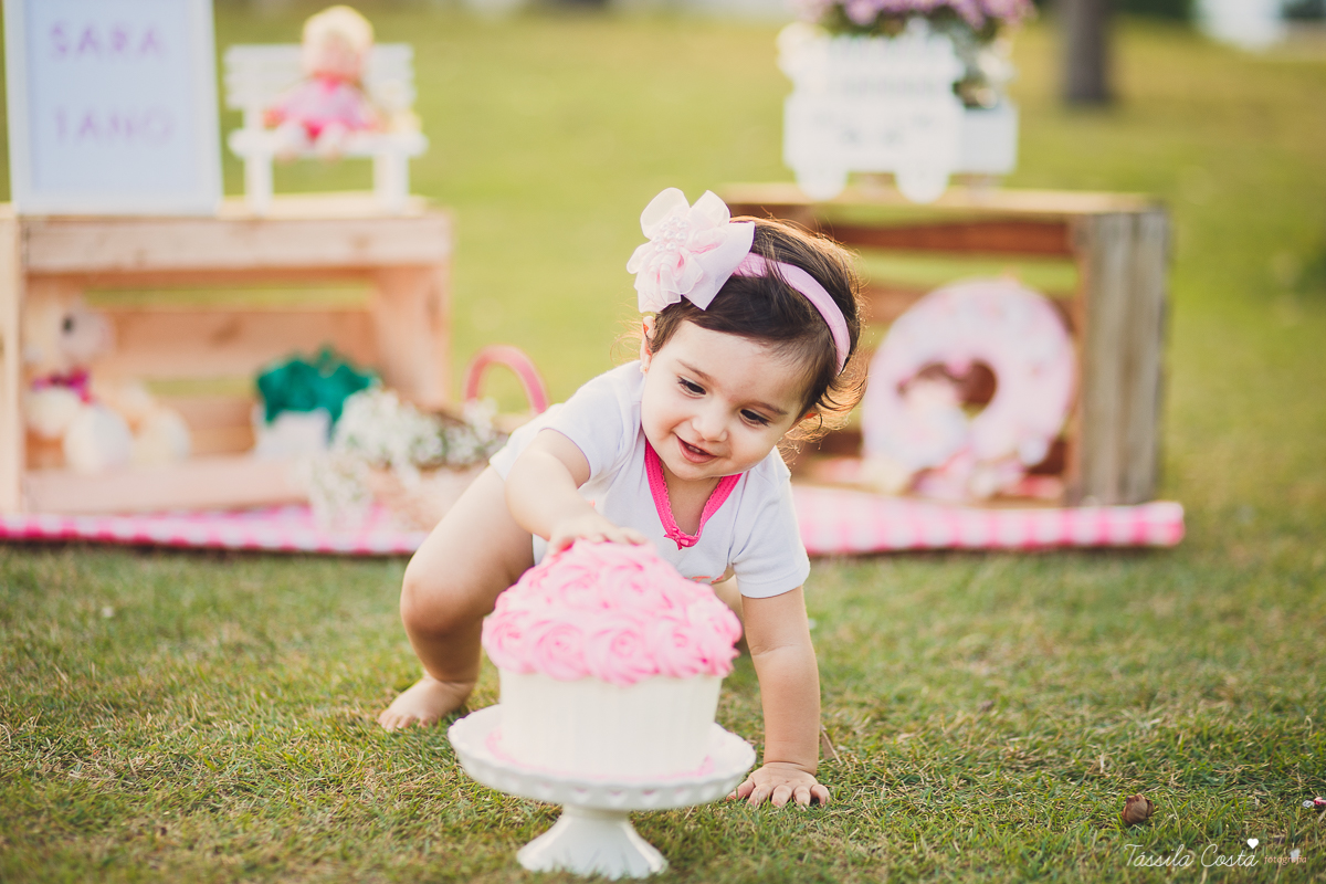 tássila costa, fotografia em vitória es, vila velha, fotos de pré aniversário, festa linda, família linda, fotos criativas, fotos de família, vila velha es, sara 1 ano, festa de menina, praia da costa, festa no co