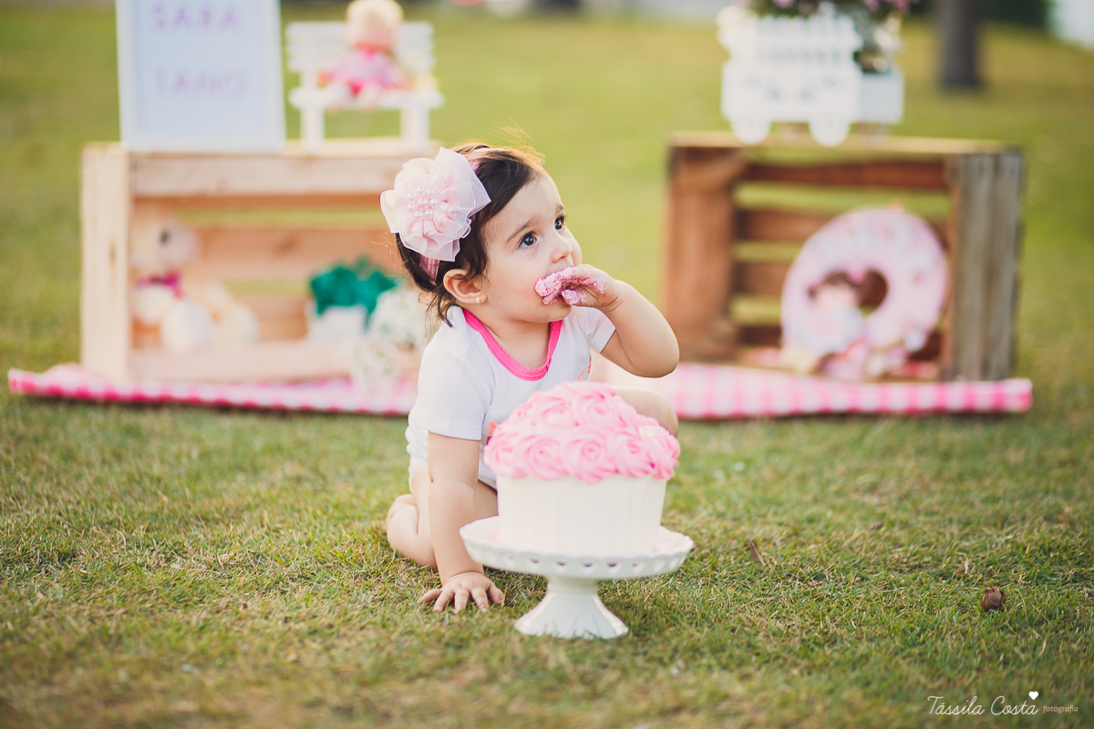 tássila costa, fotografia em vitória es, vila velha, fotos de pré aniversário, festa linda, família linda, fotos criativas, fotos de família, vila velha es, sara 1 ano, festa de menina, praia da costa, festa no co