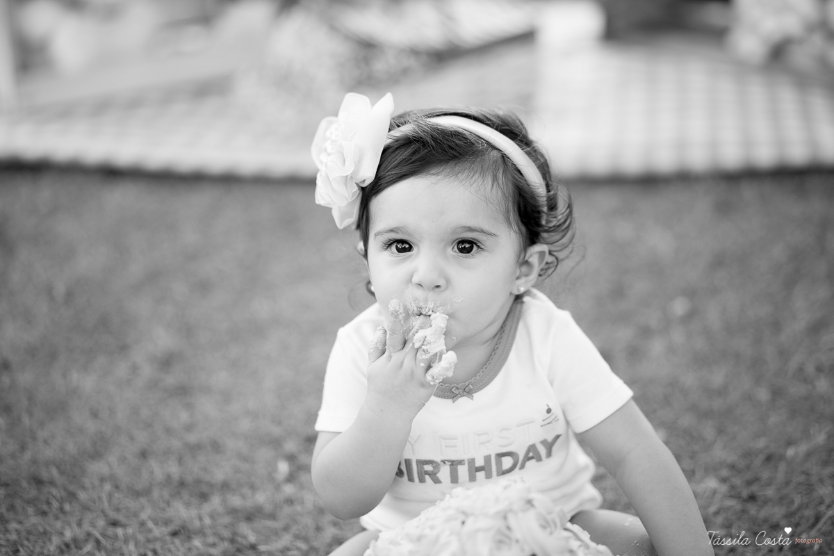 tássila costa, fotografia em vitória es, vila velha, fotos de pré aniversário, festa linda, família linda, fotos criativas, fotos de família, vila velha es, sara 1 ano, festa de menina, praia da costa, festa no co