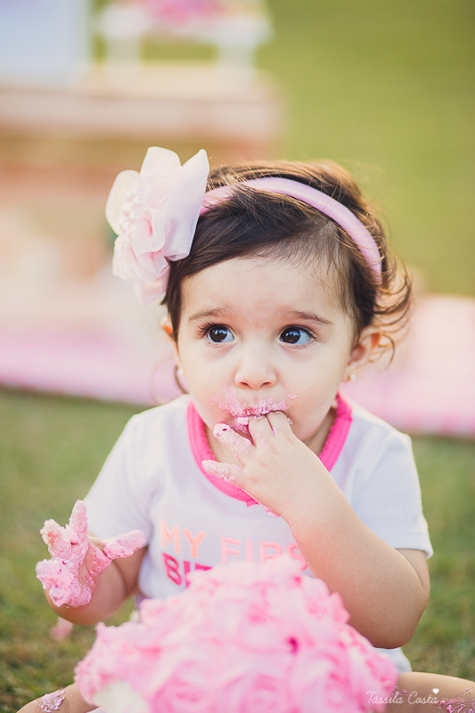tássila costa, fotografia em vitória es, vila velha, fotos de pré aniversário, festa linda, família linda, fotos criativas, fotos de família, vila velha es, sara 1 ano, festa de menina, praia da costa, festa no co