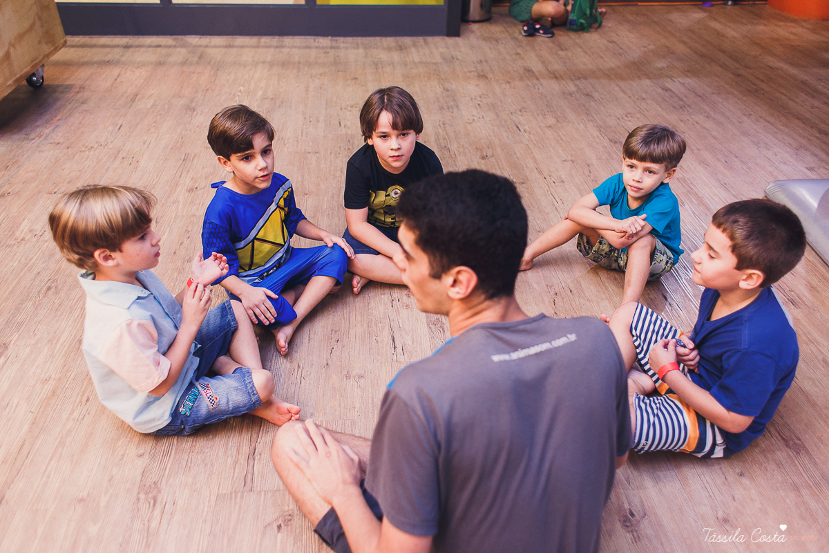 fotos iradas no shopping Mestre Álvaro, crianças amam festa na cidade animason, shopping mestre álvaro, festa mais econômica, para poucos convidados, muitos convidados na cidade animason shopping mestre álvaro, joão vitor 6 anos, festa de menino, fotos
