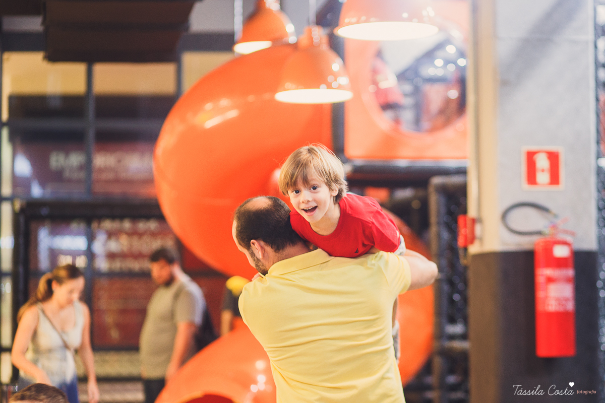 fotos iradas no shopping Mestre Álvaro, crianças amam festa na cidade animason, shopping mestre álvaro, festa mais econômica, para poucos convidados, muitos convidados na cidade animason shopping mestre álvaro, joão vitor 6 anos, festa de menino, fotos