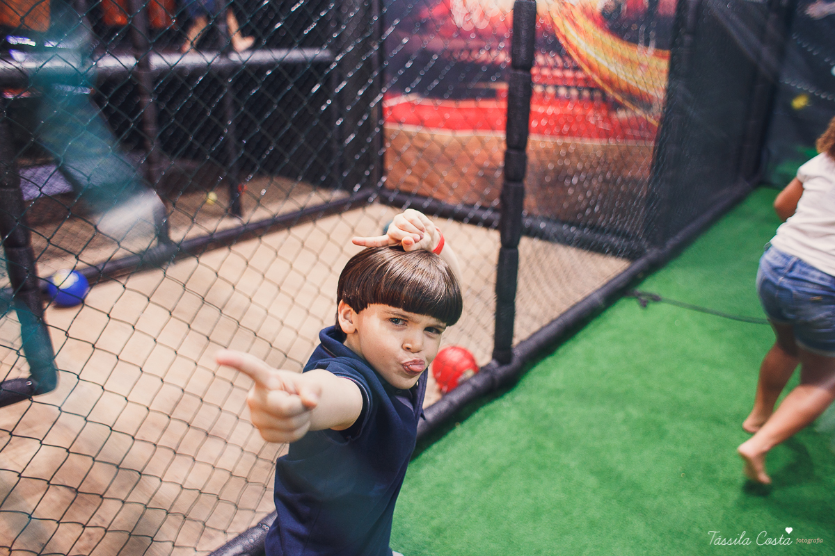 fotos iradas no shopping Mestre Álvaro, crianças amam festa na cidade animason, shopping mestre álvaro, festa mais econômica, para poucos convidados, muitos convidados na cidade animason shopping mestre álvaro, joão vitor 6 anos, festa de menino, fotos