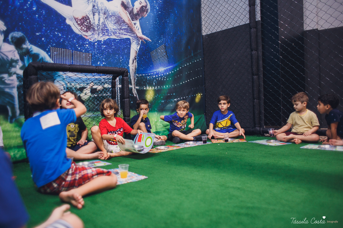 fotos iradas no shopping Mestre Álvaro, crianças amam festa na cidade animason, shopping mestre álvaro, festa mais econômica, para poucos convidados, muitos convidados na cidade animason shopping mestre álvaro, joão vitor 6 anos, festa de menino, fotos