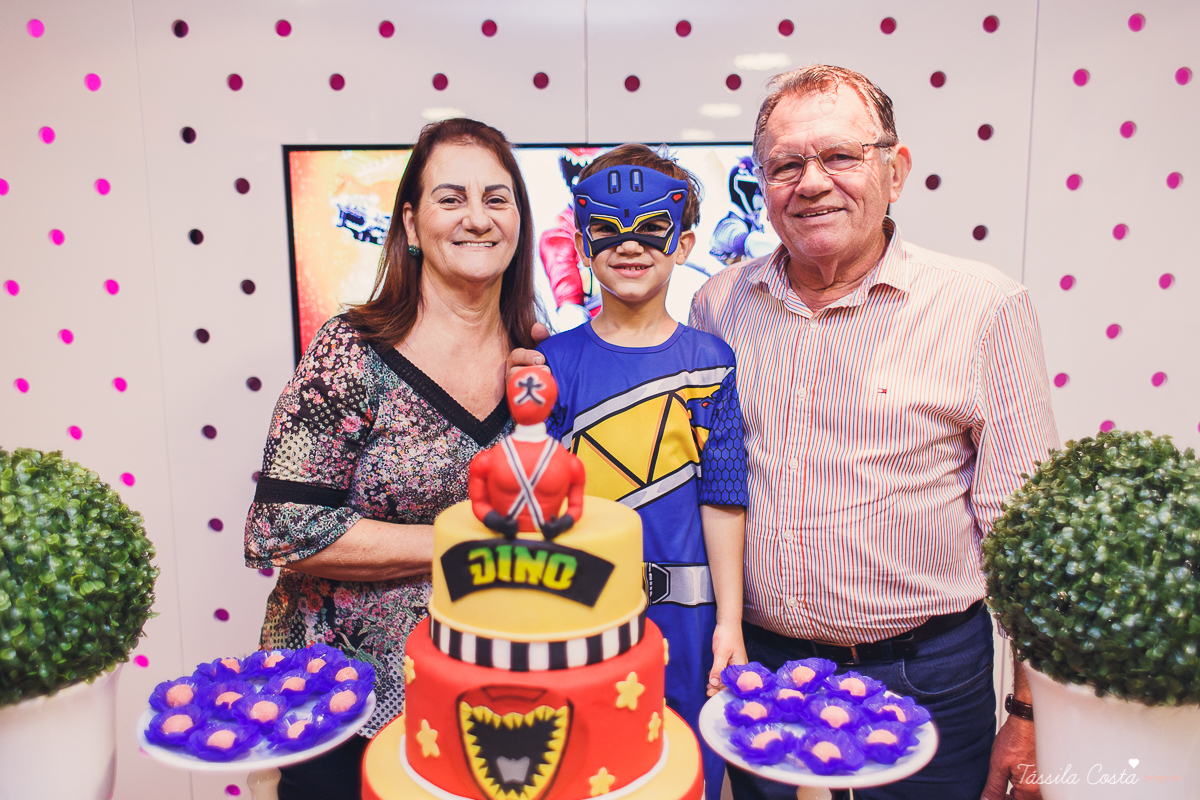 fotos iradas no shopping Mestre Álvaro, crianças amam festa na cidade animason, shopping mestre álvaro, festa mais econômica, para poucos convidados, muitos convidados na cidade animason shopping mestre álvaro, joão vitor 6 anos, festa de menino, fotos
