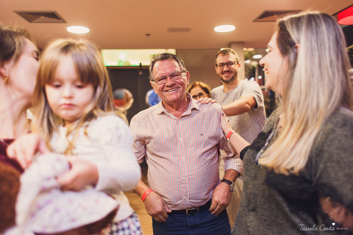 fotos iradas no shopping Mestre Álvaro, crianças amam festa na cidade animason, shopping mestre álvaro, festa mais econômica, para poucos convidados, muitos convidados na cidade animason shopping mestre álvaro, joão vitor 6 anos, festa de menino, fotos
