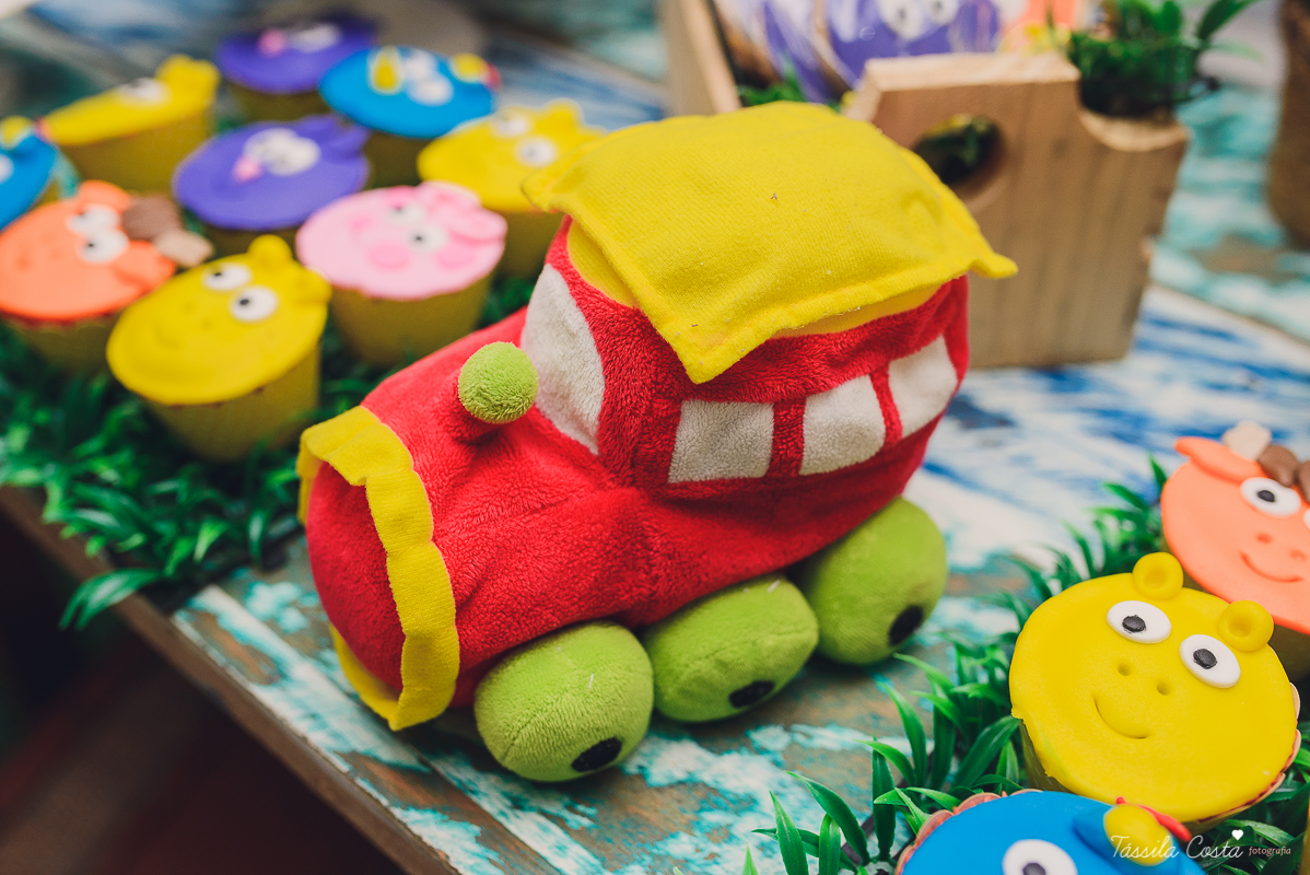 festa linda, festa intimista, festa no condimínio, festa de menino, praia da costa, festa na praia da costa, decoração linda, festa linda, tássila costa, tássila foto, fotos lindas, festas pequenas, backyardigans, festa 