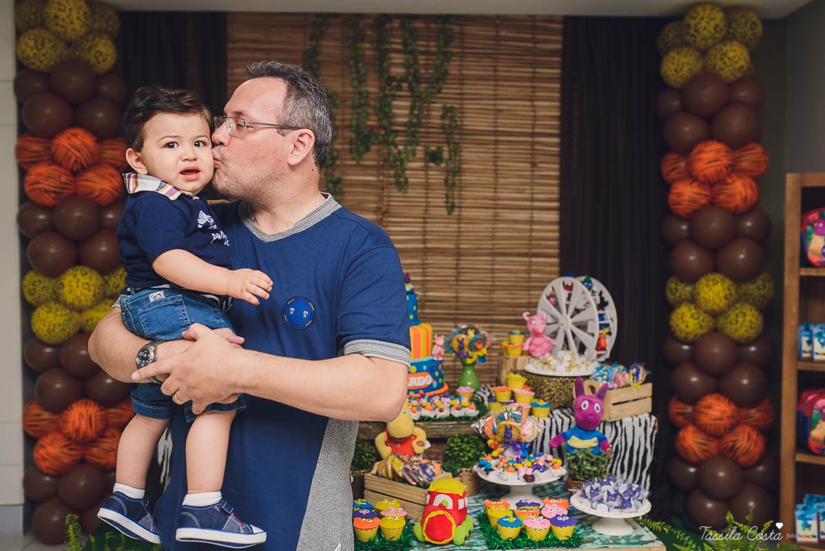 festa linda, festa intimista, festa no condimínio, festa de menino, praia da costa, festa na praia da costa, decoração linda, festa linda, tássila costa, tássila foto, fotos lindas, festas pequenas, backyardigans, festa 