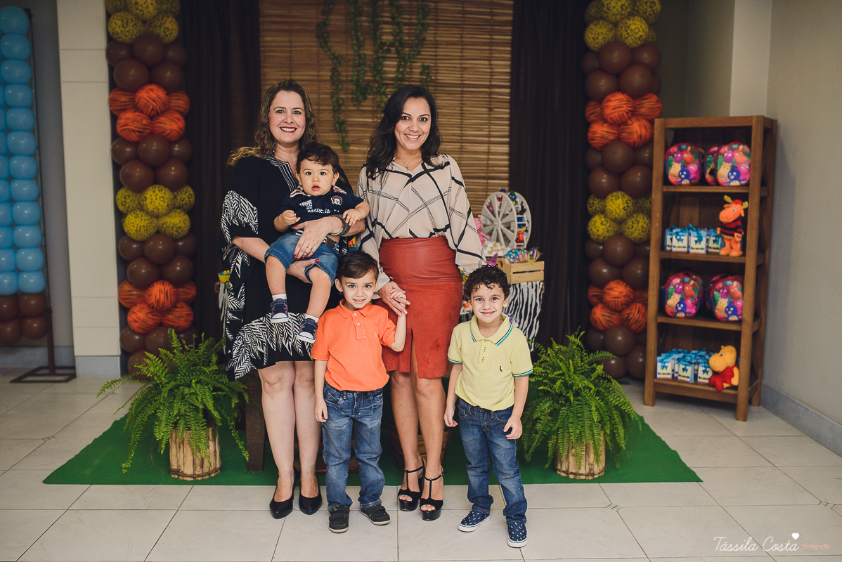 festa linda, festa intimista, festa no condimínio, festa de menino, praia da costa, festa na praia da costa, decoração linda, festa linda, tássila costa, tássila foto, fotos lindas, festas pequenas, backyardigans, festa 