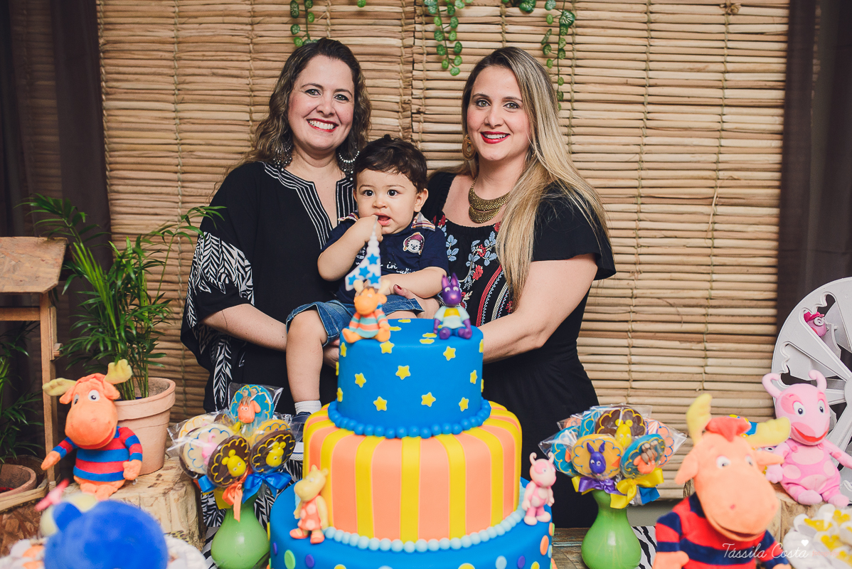 festa linda, festa intimista, festa no condimínio, festa de menino, praia da costa, festa na praia da costa, decoração linda, festa linda, tássila costa, tássila foto, fotos lindas, festas pequenas, backyardigans, festa 