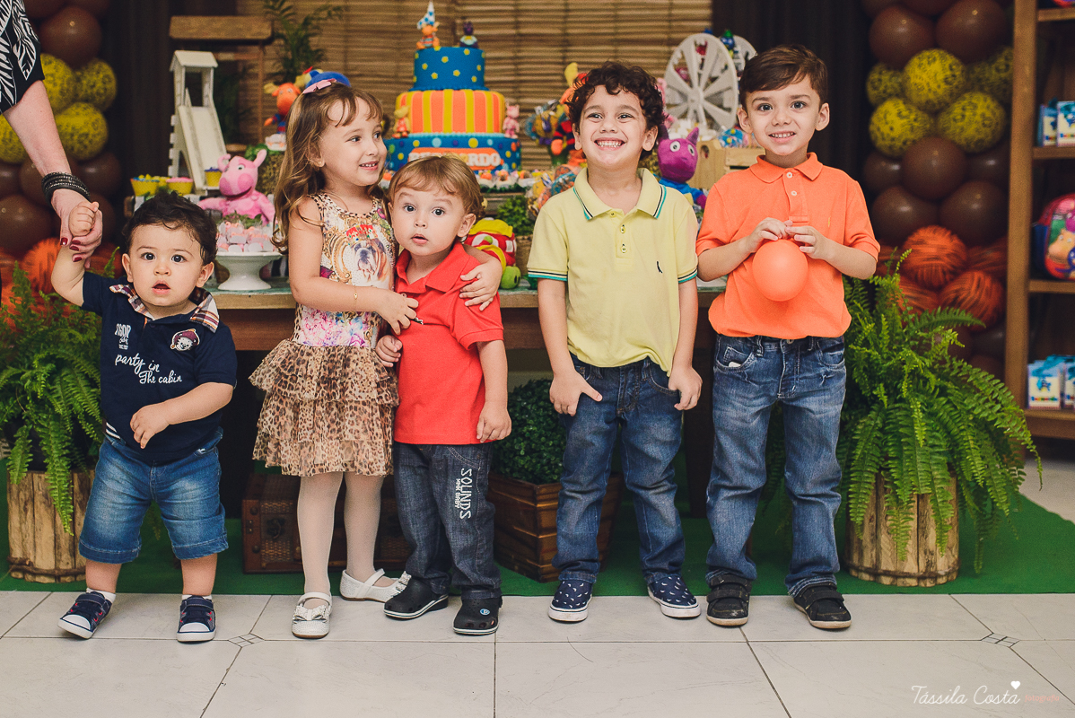 festa linda, festa intimista, festa no condimínio, festa de menino, praia da costa, festa na praia da costa, decoração linda, festa linda, tássila costa, tássila foto, fotos lindas, festas pequenas, backyardigans, festa 