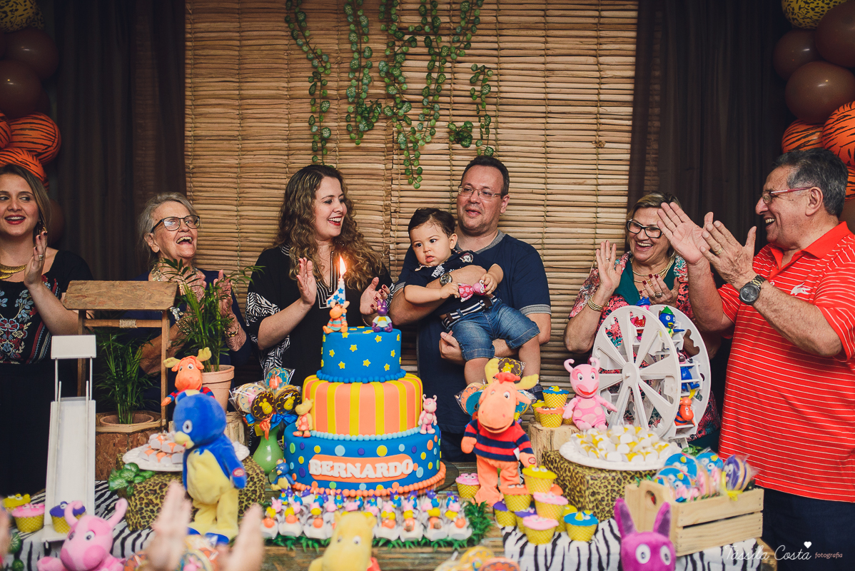 festa linda, festa intimista, festa no condimínio, festa de menino, praia da costa, festa na praia da costa, decoração linda, festa linda, tássila costa, tássila foto, fotos lindas, festas pequenas, backyardigans, festa 