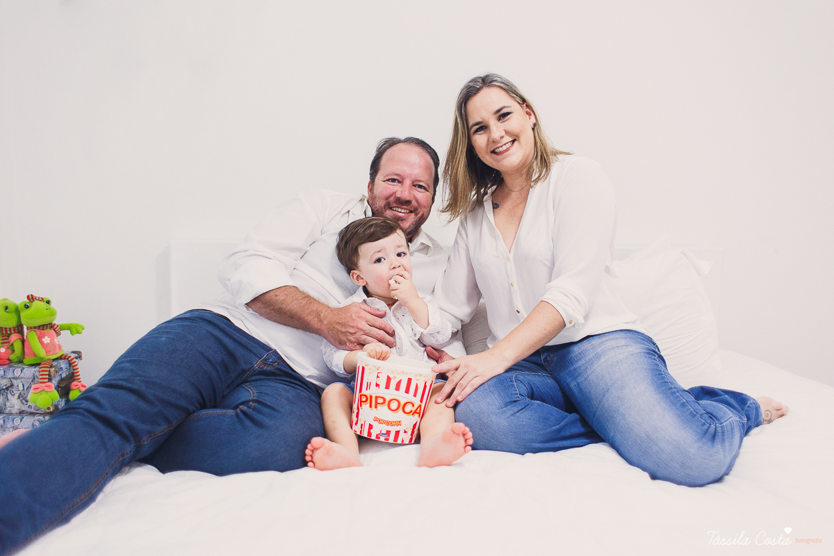 registros fotográficos feitos em casa, fotografia de família, lifestyle, tássila costa fotografia, mãe de 3, família grande e feliz, vitória es