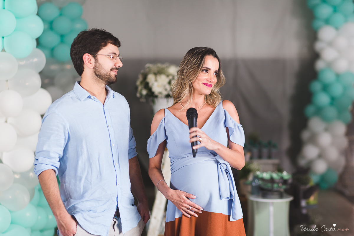 chá de bebê do Pedro, festa para chá de bebê, mundo azul, Praia de Itaparica, Casarão Verde, decoração linda para chá de bebê, fotografia no chá de bebê, fotografia de família em vila velha, es