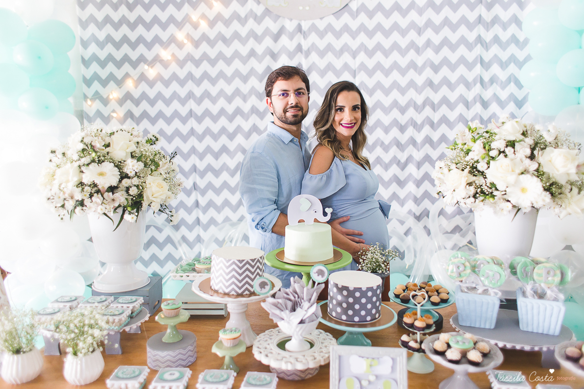 chá de bebê do Pedro, festa para chá de bebê, mundo azul, Praia de Itaparica, Casarão Verde, decoração linda para chá de bebê, fotografia no chá de bebê, fotografia de família em vila velha, es