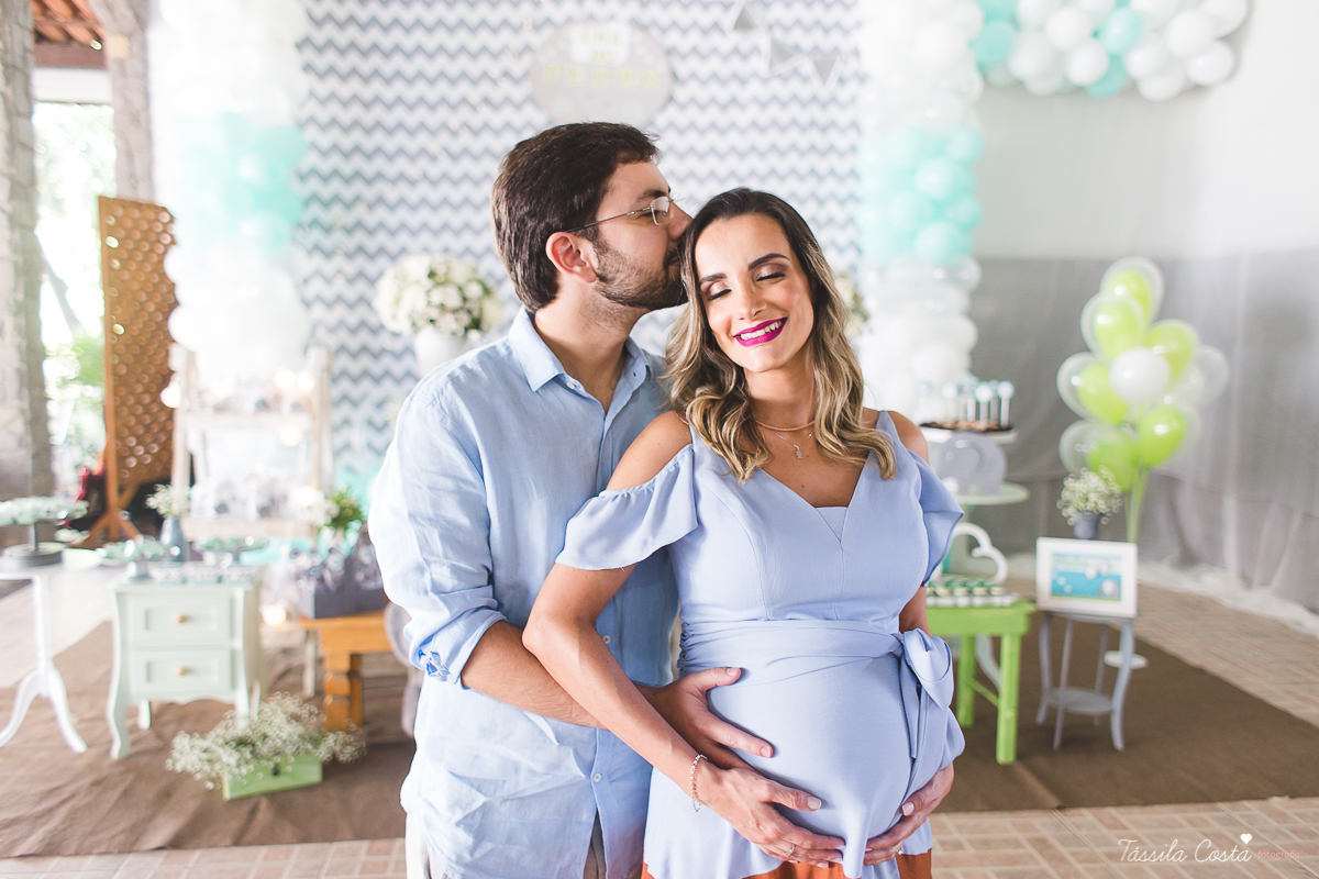 chá de bebê do Pedro, festa para chá de bebê, mundo azul, Praia de Itaparica, Casarão Verde, decoração linda para chá de bebê, fotografia no chá de bebê, fotografia de família em vila velha, es