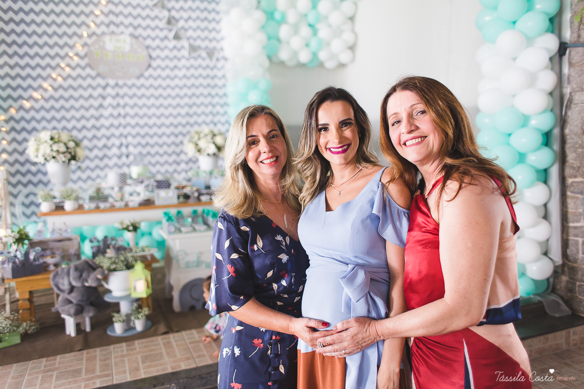 chá de bebê do Pedro, festa para chá de bebê, mundo azul, Praia de Itaparica, Casarão Verde, decoração linda para chá de bebê, fotografia no chá de bebê, fotografia de família em vila velha, es