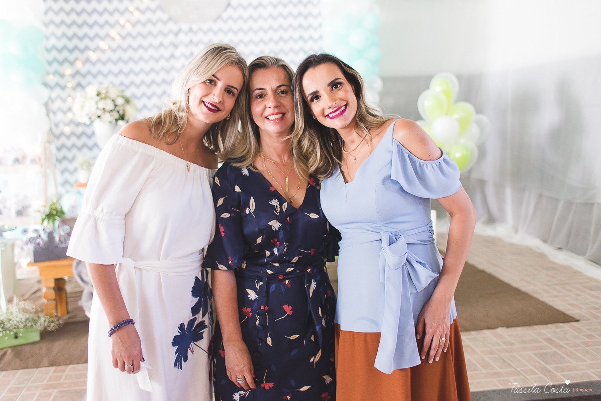 chá de bebê do Pedro, festa para chá de bebê, mundo azul, Praia de Itaparica, Casarão Verde, decoração linda para chá de bebê, fotografia no chá de bebê, fotografia de família em vila velha, es