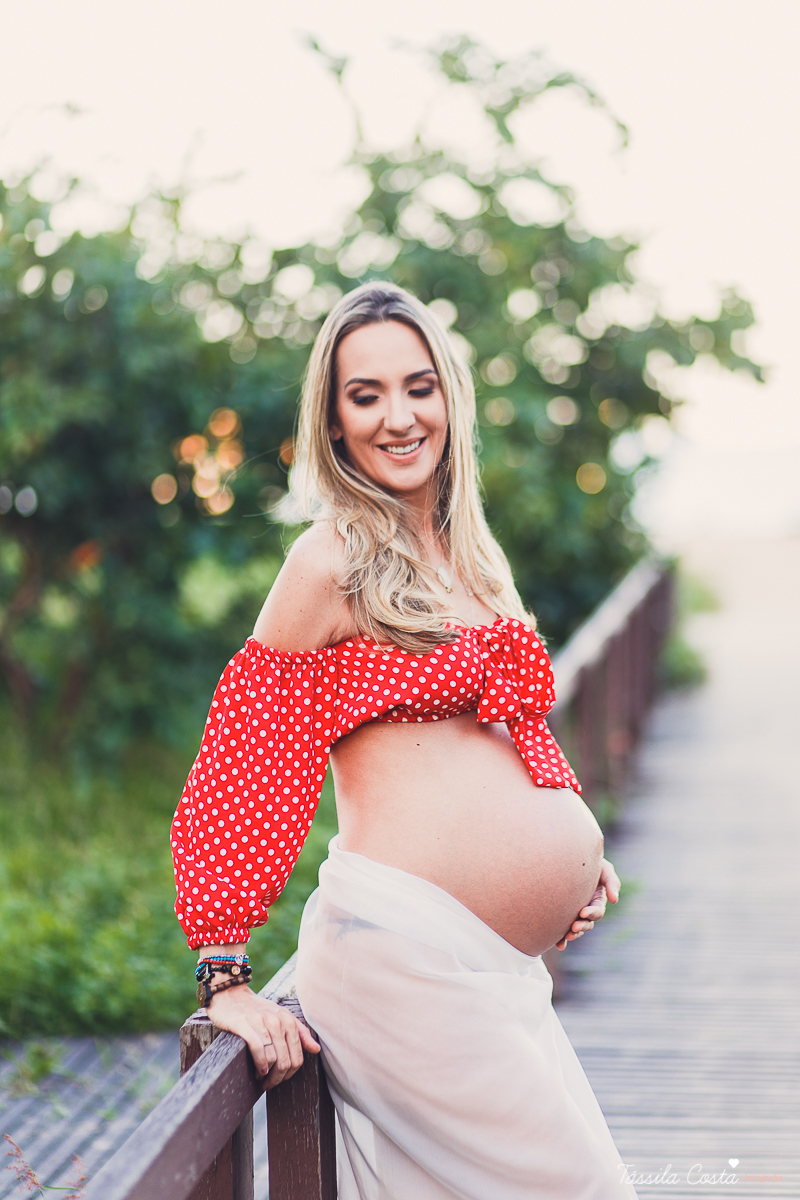 fotos lindas de grávida, ensaios fotográficos na luz de outono, por do sol, fotos no por do sol, grávidas e por do sol, grávida linda, o que vestir no ensaio fotográfico, gestante, camila e diogo, mãe de dois 
