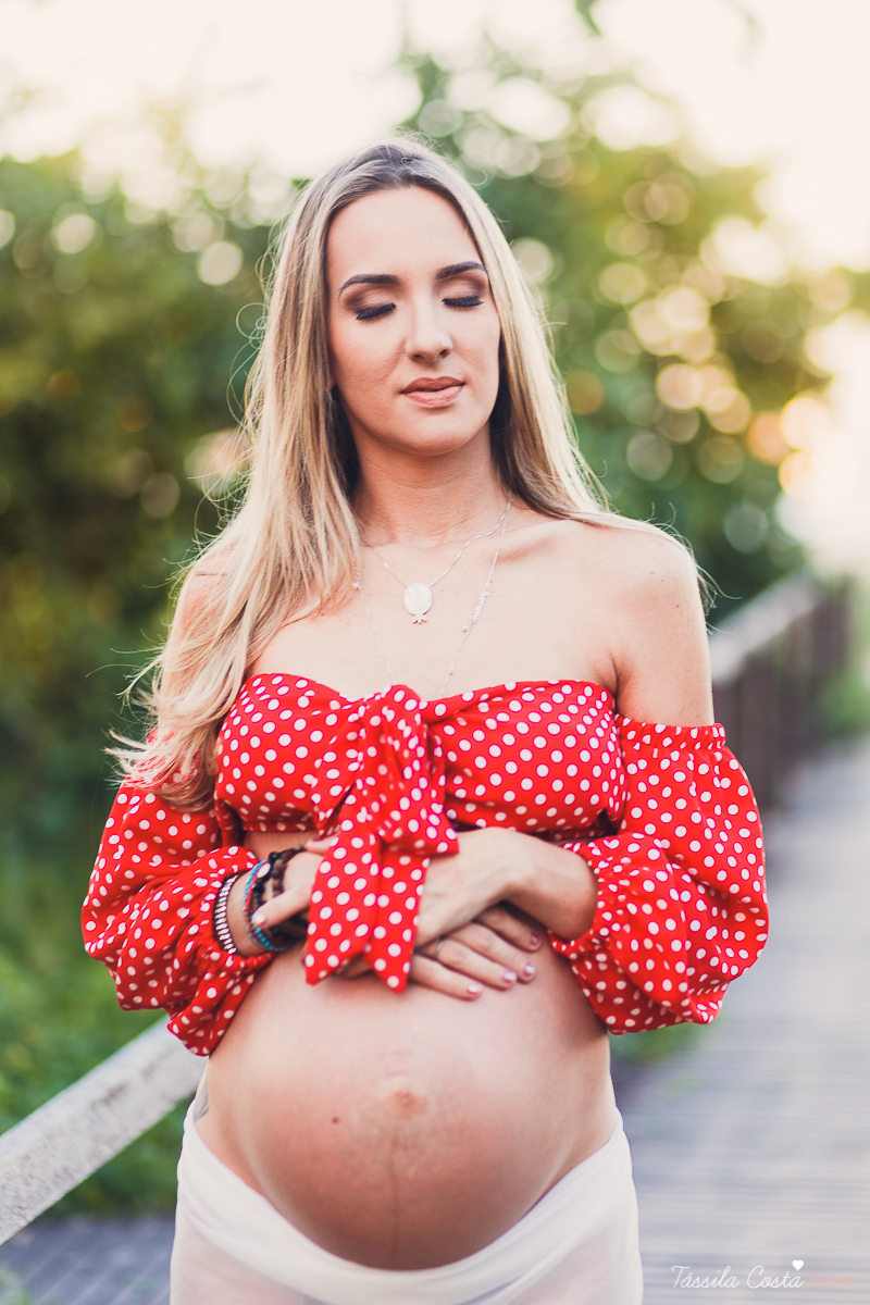 fotos lindas de grávida, ensaios fotográficos na luz de outono, por do sol, fotos no por do sol, grávidas e por do sol, grávida linda, o que vestir no ensaio fotográfico, gestante, camila e diogo, mãe de dois 