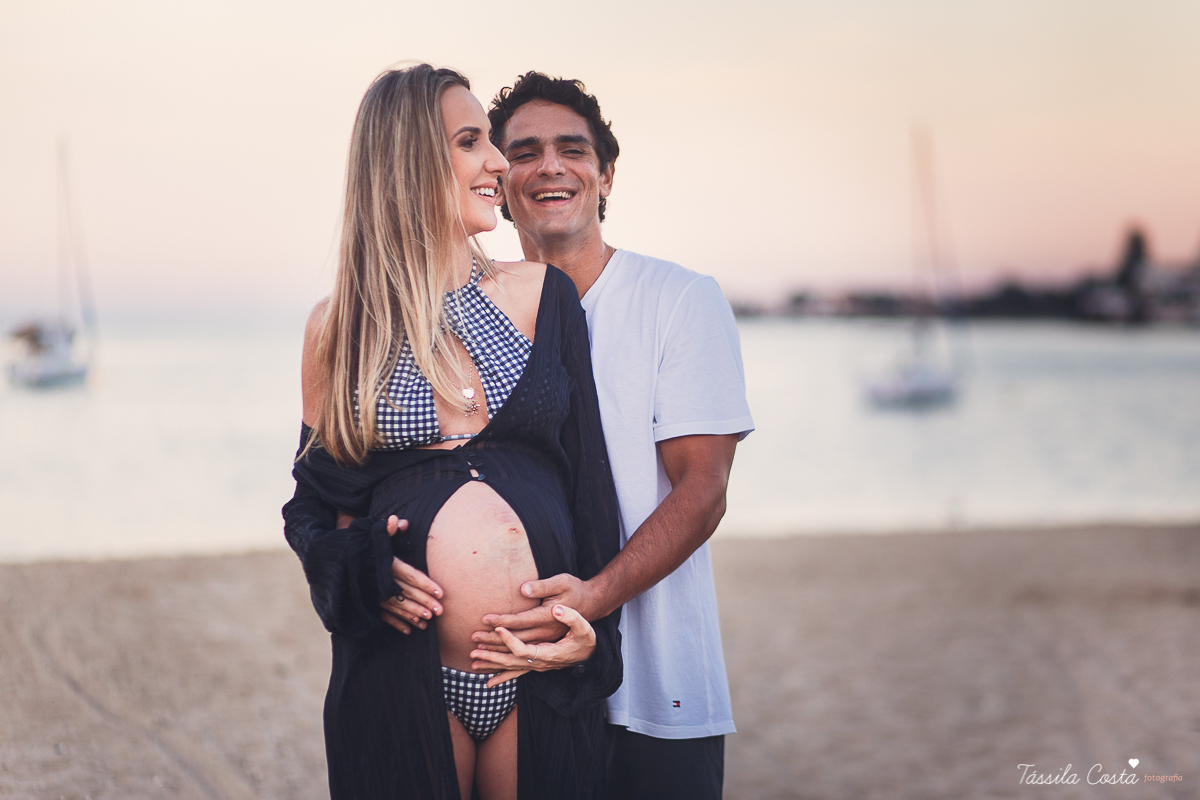 fotos lindas de grávida, ensaios fotográficos na luz de outono, por do sol, fotos no por do sol, grávidas e por do sol, grávida linda, o que vestir no ensaio fotográfico, gestante, camila e diogo, mãe de dois 