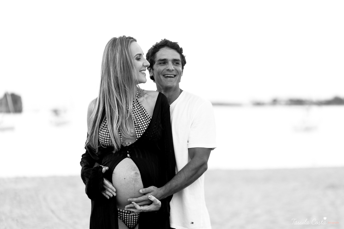 fotos lindas de grávida, ensaios fotográficos na luz de outono, por do sol, fotos no por do sol, grávidas e por do sol, grávida linda, o que vestir no ensaio fotográfico, gestante, camila e diogo, mãe de dois 