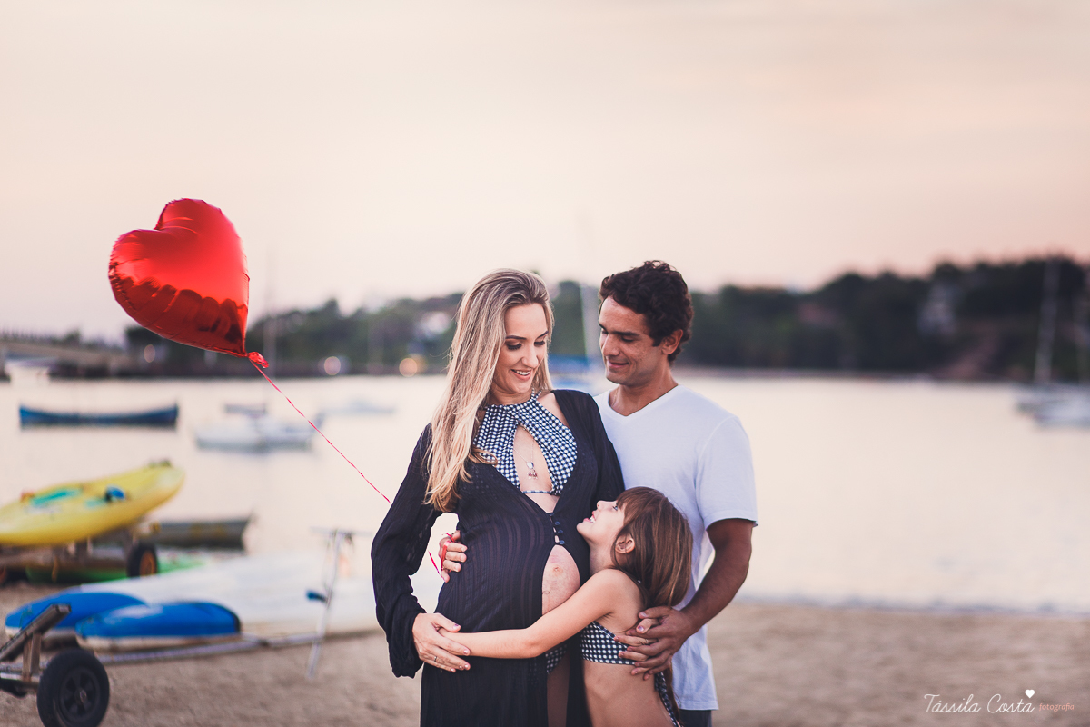 fotos lindas de grávida, ensaios fotográficos na luz de outono, por do sol, fotos no por do sol, grávidas e por do sol, grávida linda, o que vestir no ensaio fotográfico, gestante, camila e diogo, mãe de dois 