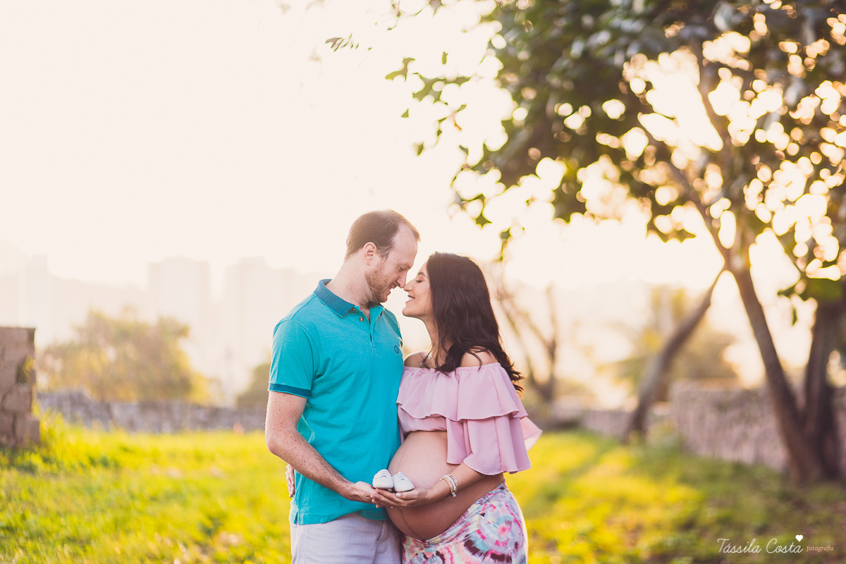 book de grávida em Vitória ES, Tássila Costa fotografia, locais lindos em vitória para ensaio de gestante, o que vestir no ensaio fotográfico de gestante, gestante estilosa para fotos, praia da costa, fotografia de gestante na Praia da Costa - ES