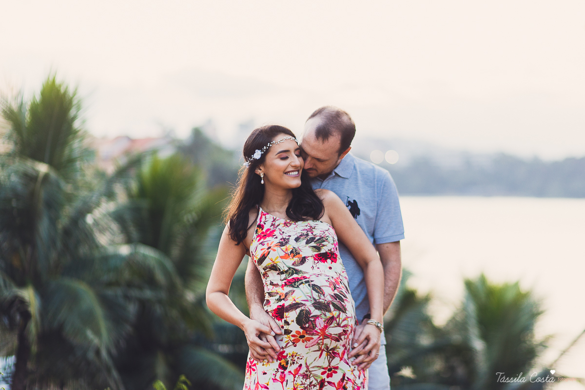 book de grávida em Vitória ES, Tássila Costa fotografia, locais lindos em vitória para ensaio de gestante, o que vestir no ensaio fotográfico de gestante, gestante estilosa para fotos, praia da costa, fotografia de gestante na Praia da Costa - ES