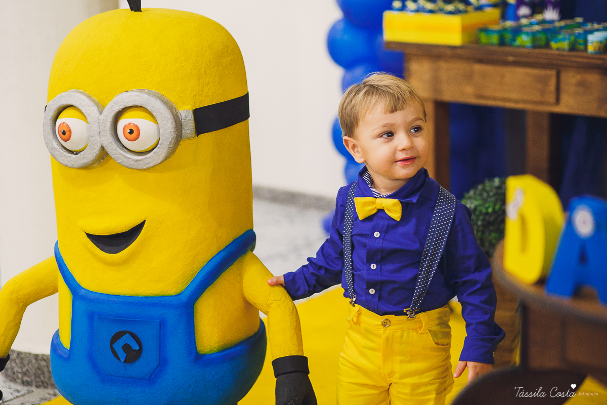 Tássila Costa, fotografia em Vila Velha, festa infantil em  Vila Velha, Cerimonial Victórias, cerimonial em Itaparica, festa de menino, minions, decoração dos minions, festa pequena, festa linda, mãe de menino, davi ant&