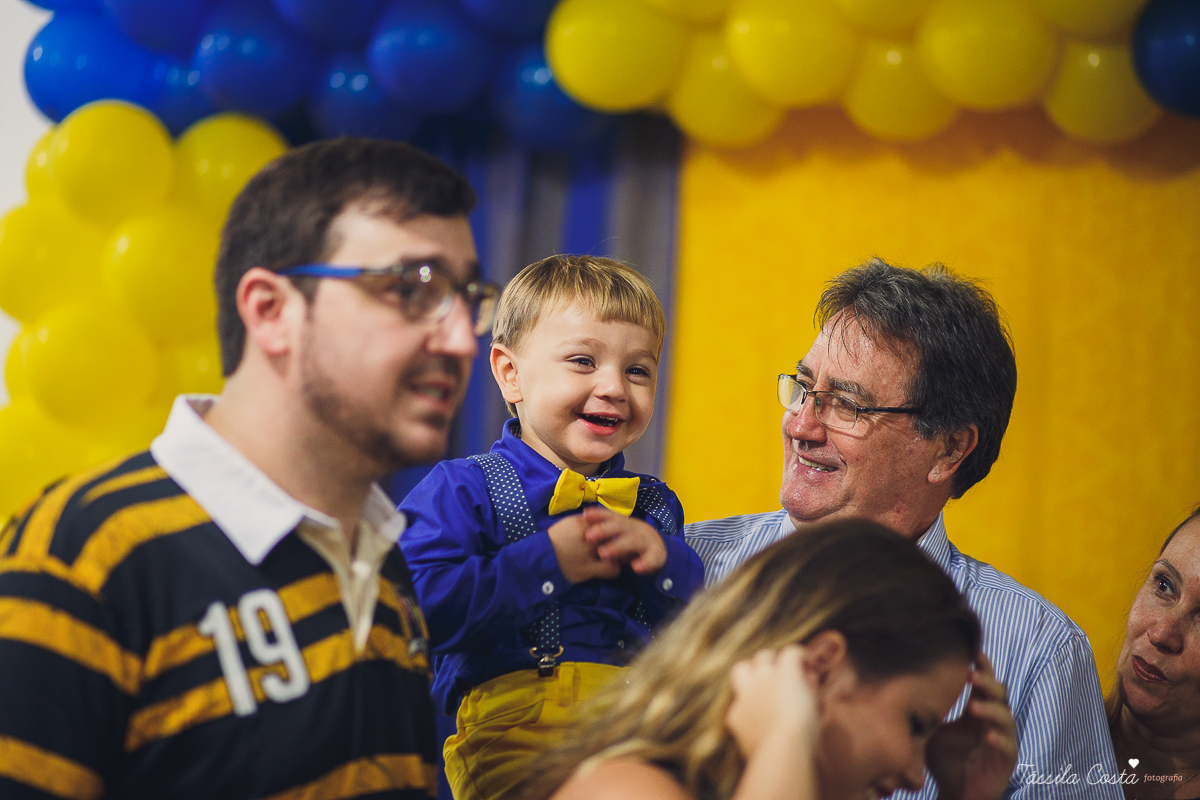 Tássila Costa, fotografia em Vila Velha, festa infantil em  Vila Velha, Cerimonial Victórias, cerimonial em Itaparica, festa de menino, minions, decoração dos minions, festa pequena, festa linda, mãe de menino, davi ant&