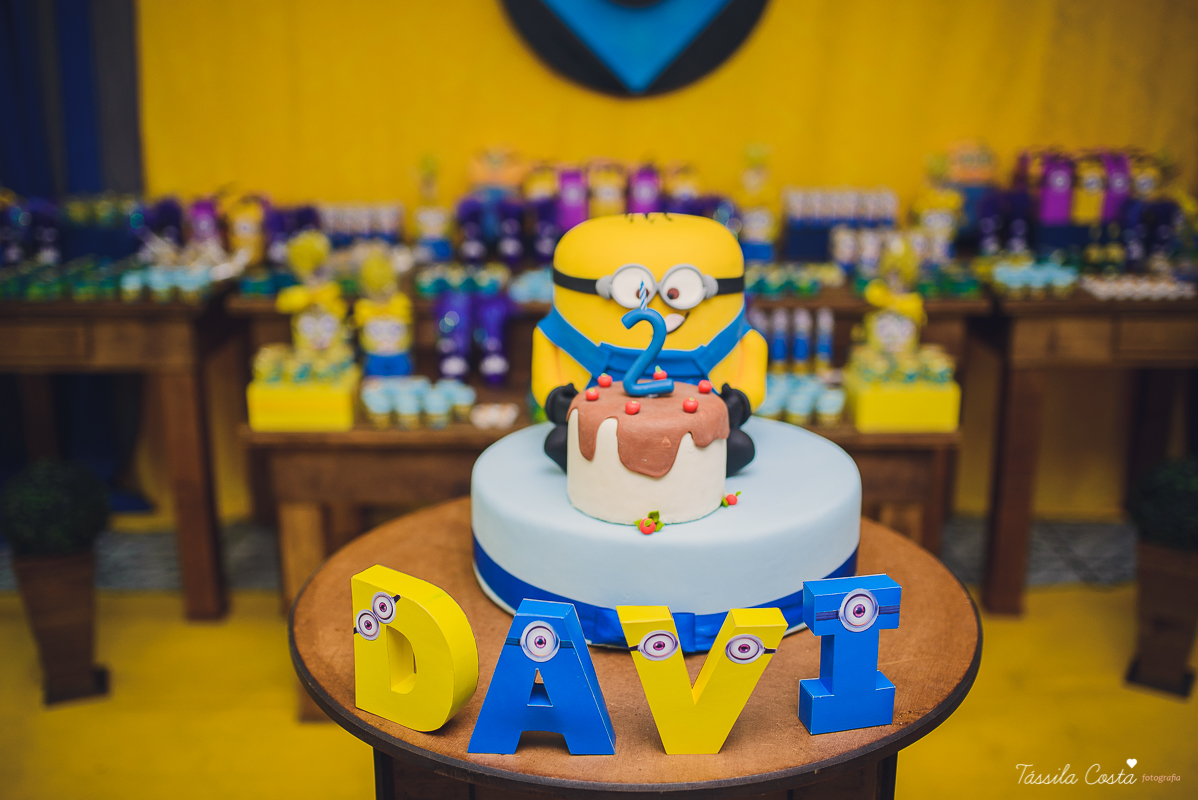 Tássila Costa, fotografia em Vila Velha, festa infantil em  Vila Velha, Cerimonial Victórias, cerimonial em Itaparica, festa de menino, minions, decoração dos minions, festa pequena, festa linda, mãe de menino, davi ant&