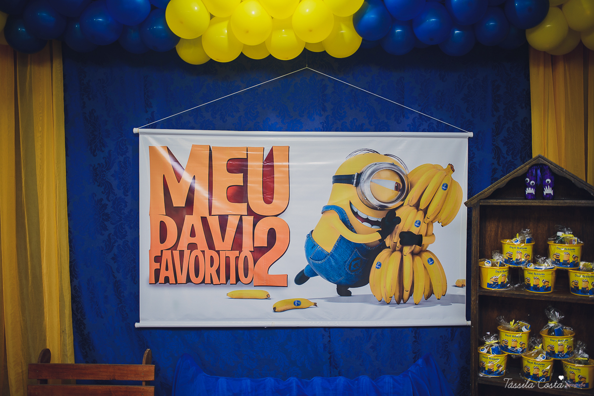 Tássila Costa, fotografia em Vila Velha, festa infantil em  Vila Velha, Cerimonial Victórias, cerimonial em Itaparica, festa de menino, minions, decoração dos minions, festa pequena, festa linda, mãe de menino, davi ant&