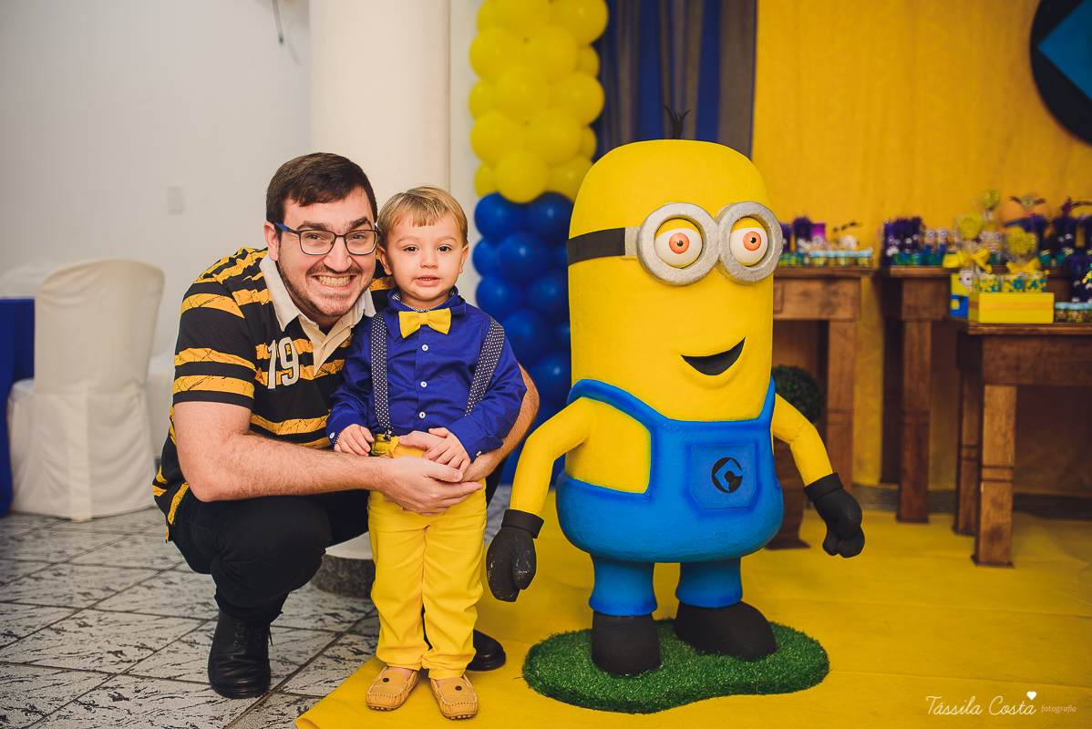 Tássila Costa, fotografia em Vila Velha, festa infantil em  Vila Velha, Cerimonial Victórias, cerimonial em Itaparica, festa de menino, minions, decoração dos minions, festa pequena, festa linda, mãe de menino, davi ant&