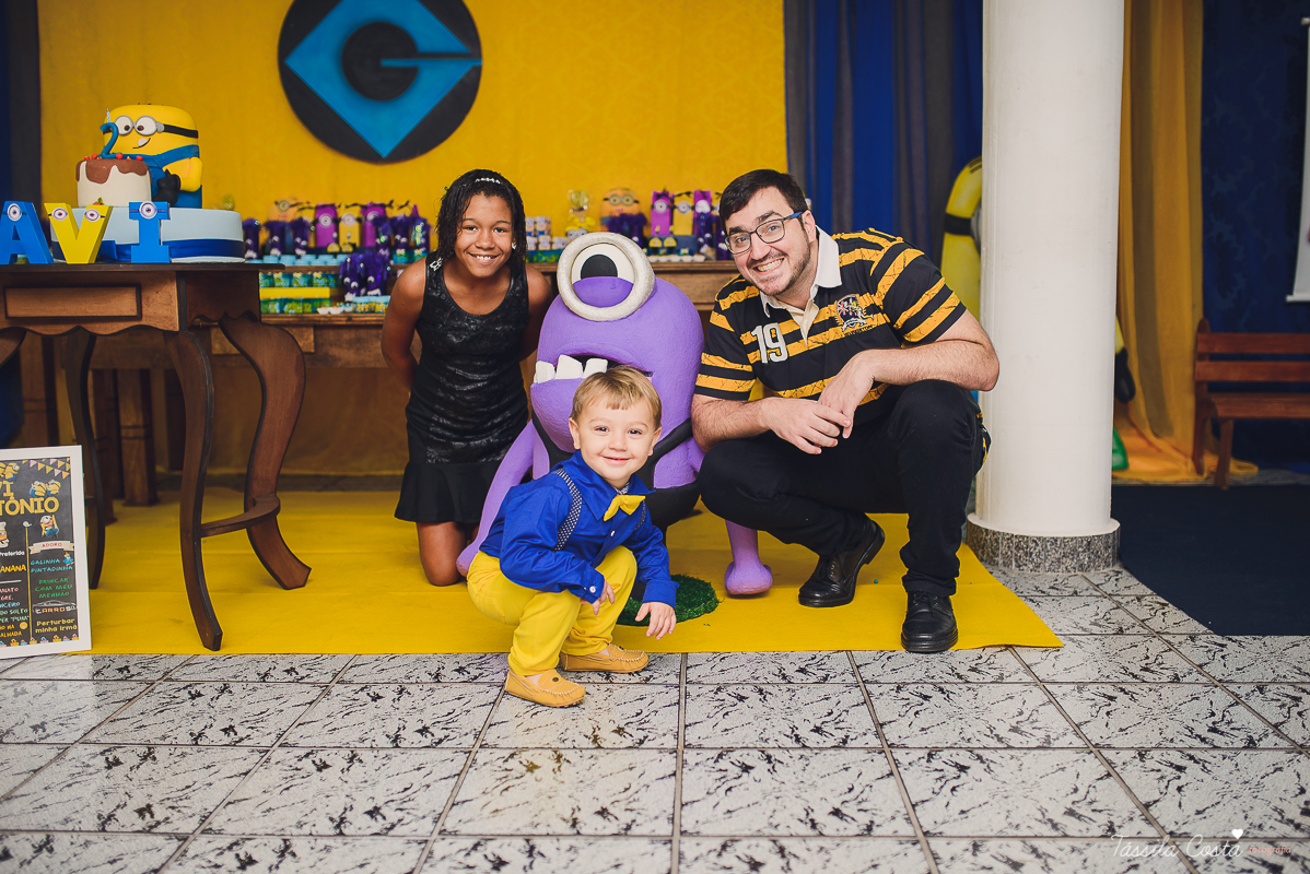 Tássila Costa, fotografia em Vila Velha, festa infantil em  Vila Velha, Cerimonial Victórias, cerimonial em Itaparica, festa de menino, minions, decoração dos minions, festa pequena, festa linda, mãe de menino, davi ant&