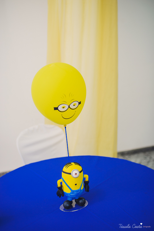 Tássila Costa, fotografia em Vila Velha, festa infantil em  Vila Velha, Cerimonial Victórias, cerimonial em Itaparica, festa de menino, minions, decoração dos minions, festa pequena, festa linda, mãe de menino, davi ant&