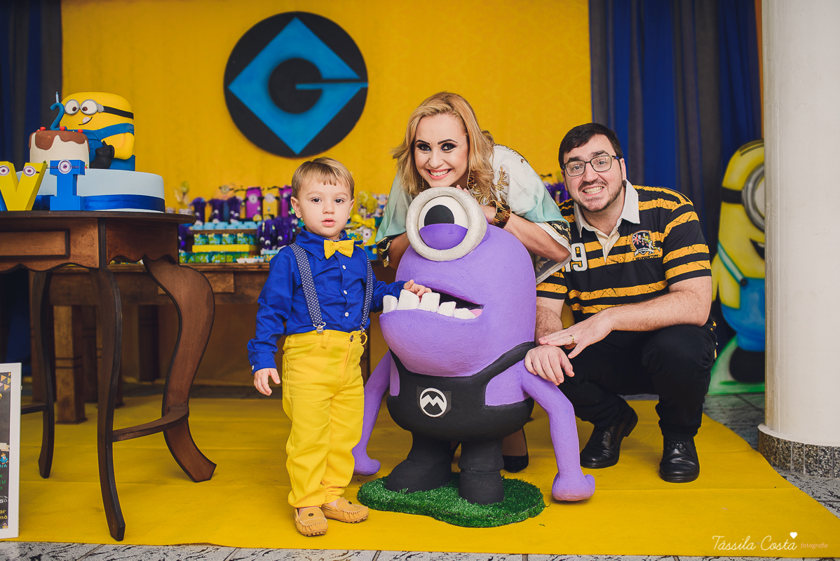 Tássila Costa, fotografia em Vila Velha, festa infantil em  Vila Velha, Cerimonial Victórias, cerimonial em Itaparica, festa de menino, minions, decoração dos minions, festa pequena, festa linda, mãe de menino, davi ant&