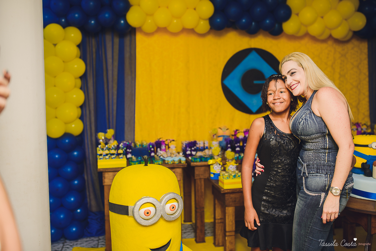 Tássila Costa, fotografia em Vila Velha, festa infantil em  Vila Velha, Cerimonial Victórias, cerimonial em Itaparica, festa de menino, minions, decoração dos minions, festa pequena, festa linda, mãe de menino, davi ant&