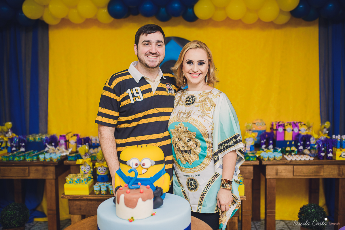Tássila Costa, fotografia em Vila Velha, festa infantil em  Vila Velha, Cerimonial Victórias, cerimonial em Itaparica, festa de menino, minions, decoração dos minions, festa pequena, festa linda, mãe de menino, davi ant&