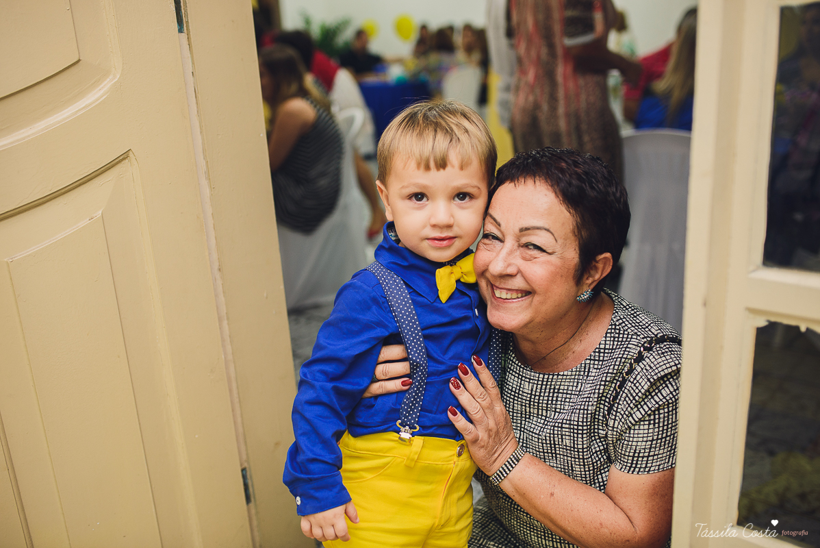 Tássila Costa, fotografia em Vila Velha, festa infantil em  Vila Velha, Cerimonial Victórias, cerimonial em Itaparica, festa de menino, minions, decoração dos minions, festa pequena, festa linda, mãe de menino, davi ant&