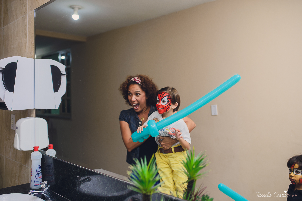 Tássila Costa, fotografia em Vila Velha, festa infantil em  Vila Velha, Cerimonial Victórias, cerimonial em Itaparica, festa de menino, minions, decoração dos minions, festa pequena, festa linda, mãe de menino, davi ant&