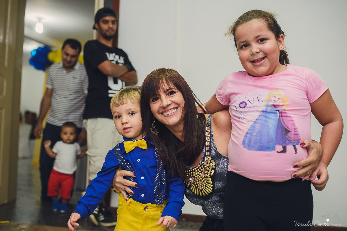 Tássila Costa, fotografia em Vila Velha, festa infantil em  Vila Velha, Cerimonial Victórias, cerimonial em Itaparica, festa de menino, minions, decoração dos minions, festa pequena, festa linda, mãe de menino, davi ant&