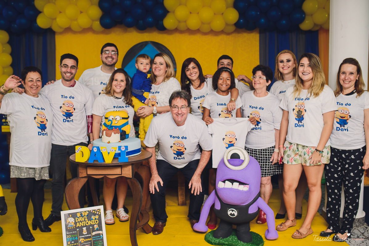 Tássila Costa, fotografia em Vila Velha, festa infantil em  Vila Velha, Cerimonial Victórias, cerimonial em Itaparica, festa de menino, minions, decoração dos minions, festa pequena, festa linda, mãe de menino, davi ant&