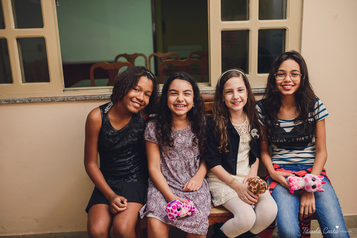 Tássila Costa, fotografia em Vila Velha, festa infantil em  Vila Velha, Cerimonial Victórias, cerimonial em Itaparica, festa de menino, minions, decoração dos minions, festa pequena, festa linda, mãe de menino, davi ant&