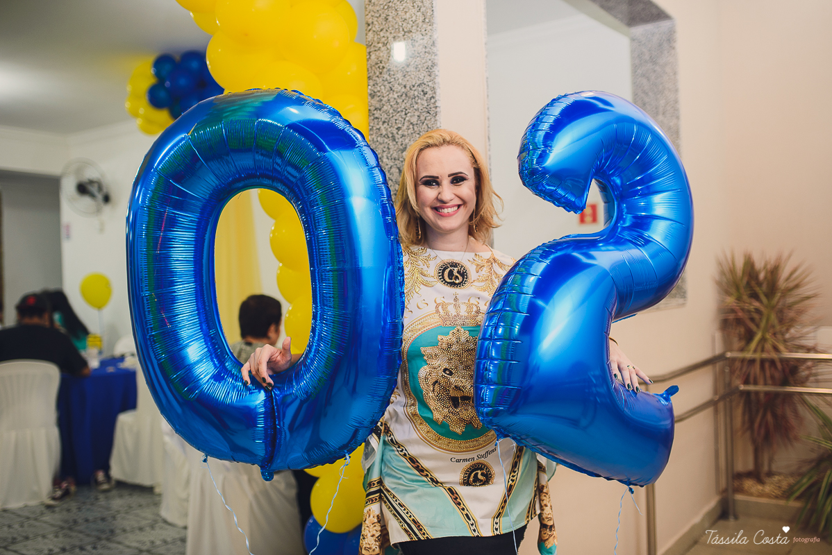 Tássila Costa, fotografia em Vila Velha, festa infantil em  Vila Velha, Cerimonial Victórias, cerimonial em Itaparica, festa de menino, minions, decoração dos minions, festa pequena, festa linda, mãe de menino, davi ant&