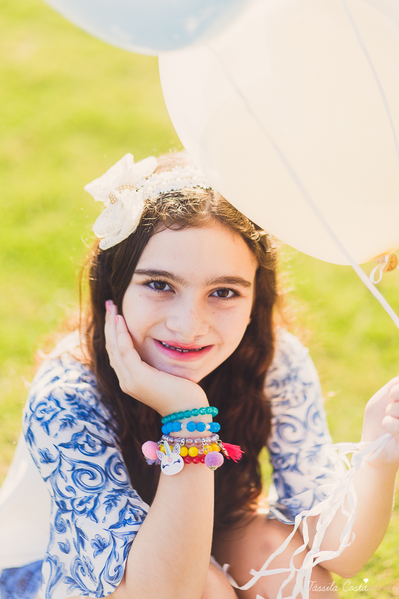 fotos feitas na ilha do frade, ensaio de família na ilha do frade, fotos de menina de 10 anos, looks para ensaio fotográfico, fotos com dia nublado em vitória es, fotografia em vitória es, fotógrafa especializada em ensaio externo, fotógrafa especializada