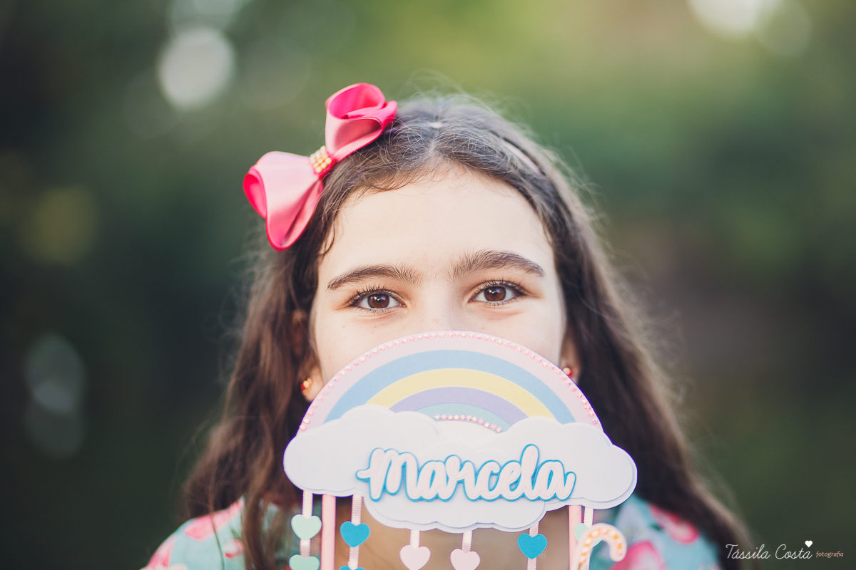 fotos feitas na ilha do frade, ensaio de família na ilha do frade, fotos de menina de 10 anos, looks para ensaio fotográfico, fotos com dia nublado em vitória es, fotografia em vitória es, fotógrafa especializada em ensaio externo, fotógrafa especializada