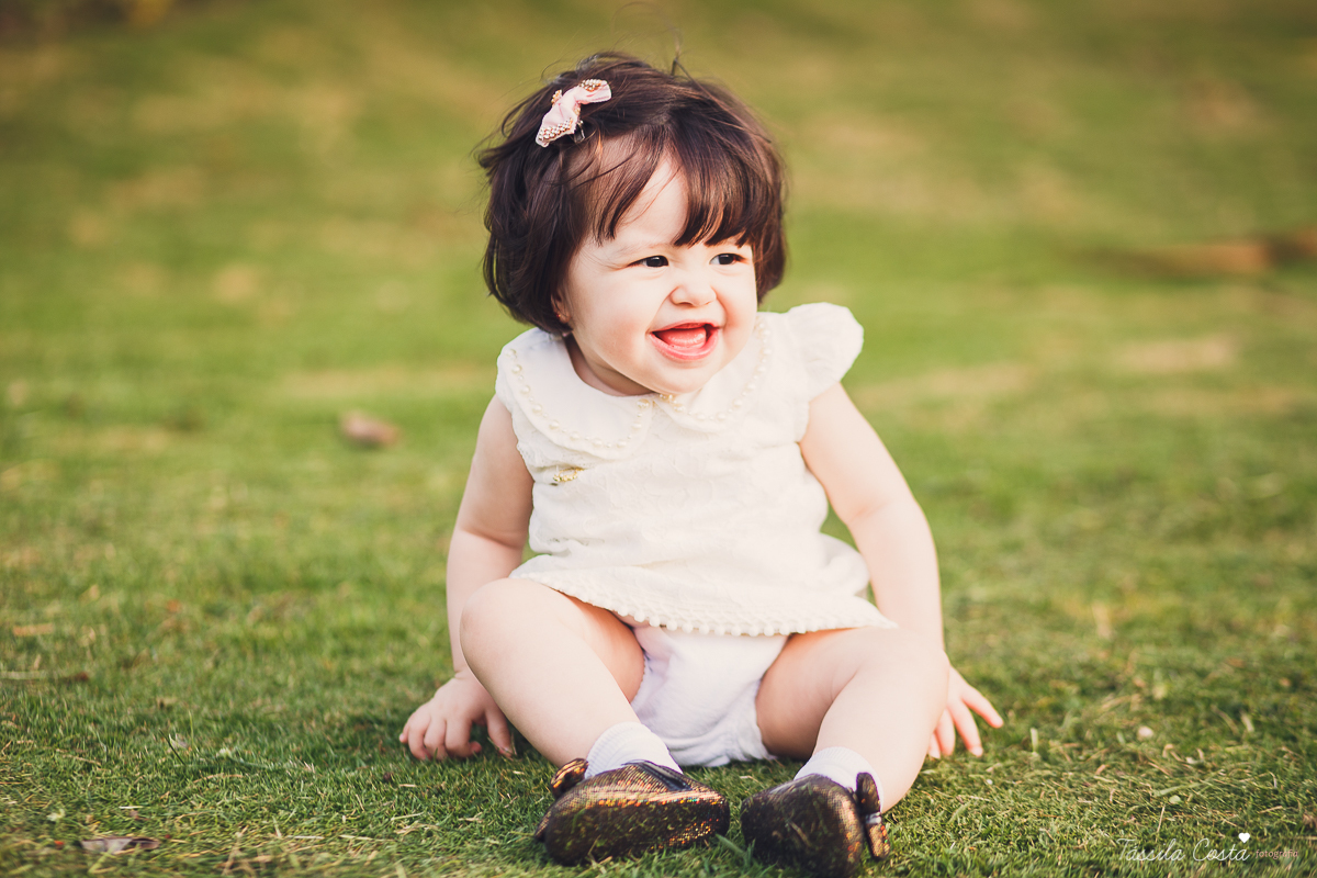 fotografia de família em Vitória ES, Praia de Camburi, Virótia ES, fotos de família, fotógrafa de familias em Vitória ES, fotos profissionais, Tássila Costa fotografia, papais de primeira viagem, acompanhamento fotográfico em Vitória, pais de menina, ES
