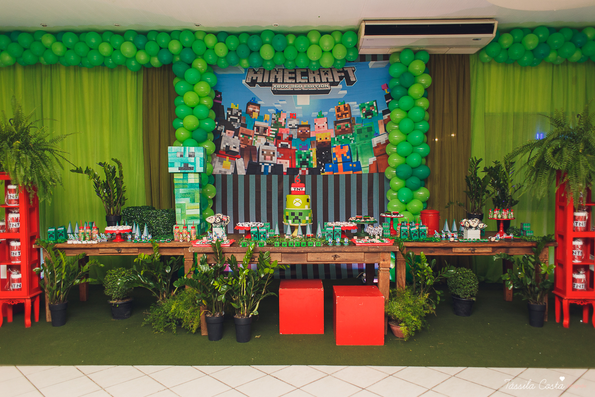 Festa de menino no tema minecreft, no cerimonial Oficina de Festas, na Praia da Costa, fotografia de aniversario infantil na Praia da Costa, festa de menino em cerimonial, mãe de menino, decor diferente para menino, 6 anos, festa para 6 anos, decoração 